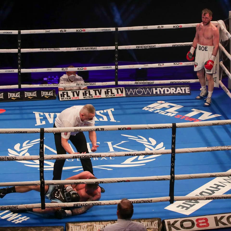 Paul Hyland Jnr on the deck from a shot he didn\'t see in the eighth that would end the contest. The Belfast man believed referee Mark Lyson had called break but the action was allowed to continue
