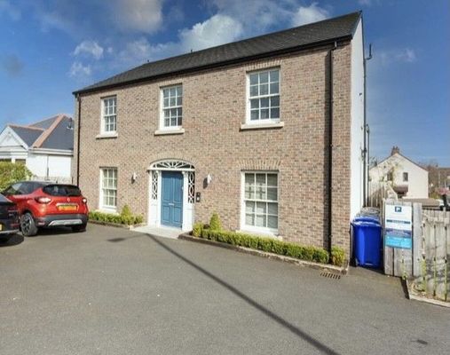 PROPERY PULSE: 'Amazing' Finaghy apartment within walking distance of parks, shop, public transport