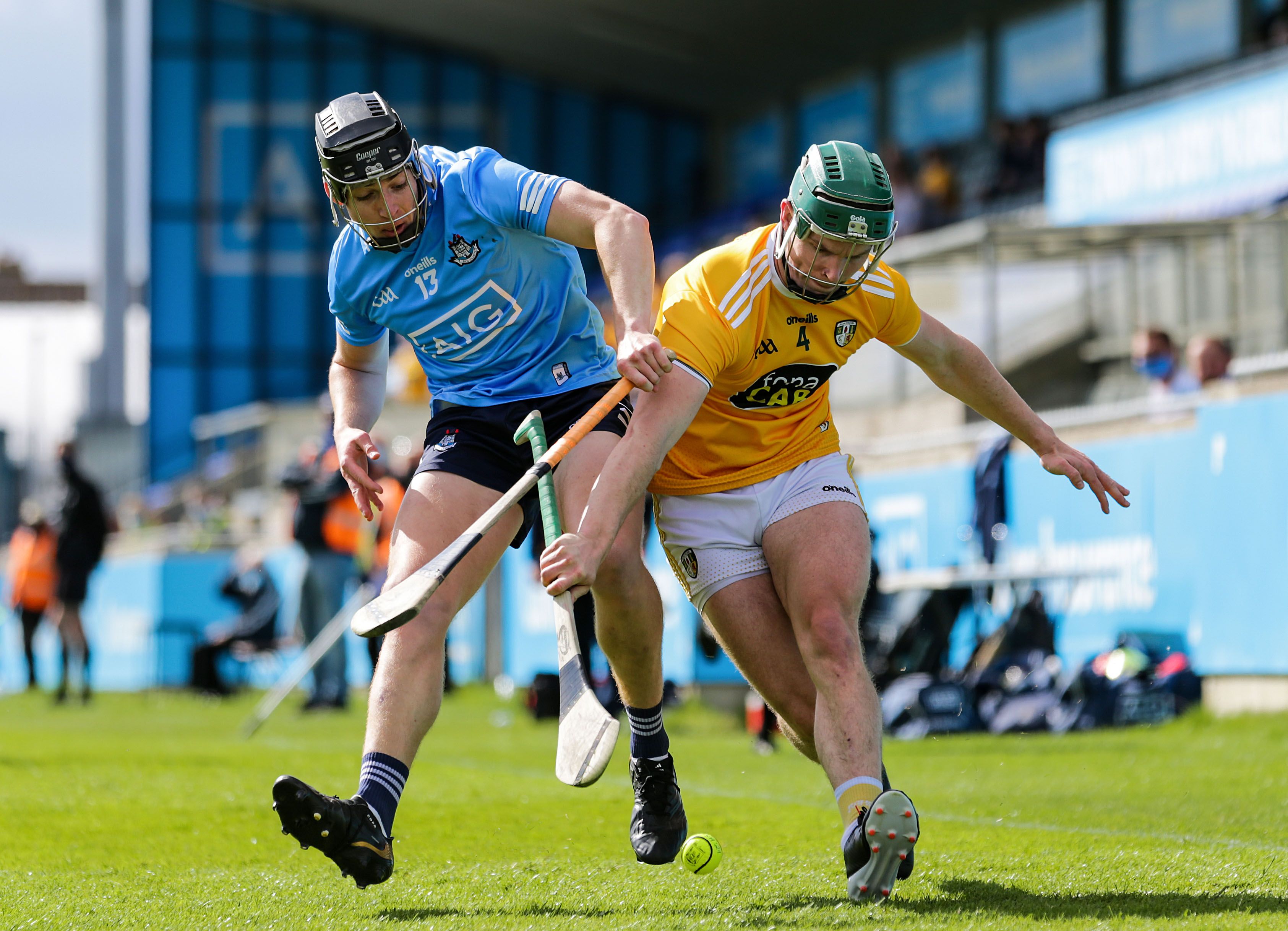 Antrim defender Stephen Rooney and Dublin forward Dónal Burke fight for possession during Saturday\'s Allianz Hurling League tie at Parnell Park 