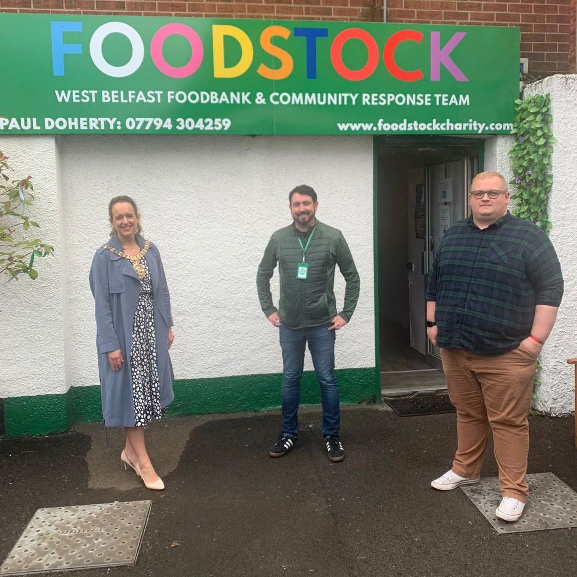 VISIT: Lord Mayor Kate Nichola and SDLP Cllr Séamas De Faoite recently visited the food bank to see the work of Paul Doherty and other local volunteers
