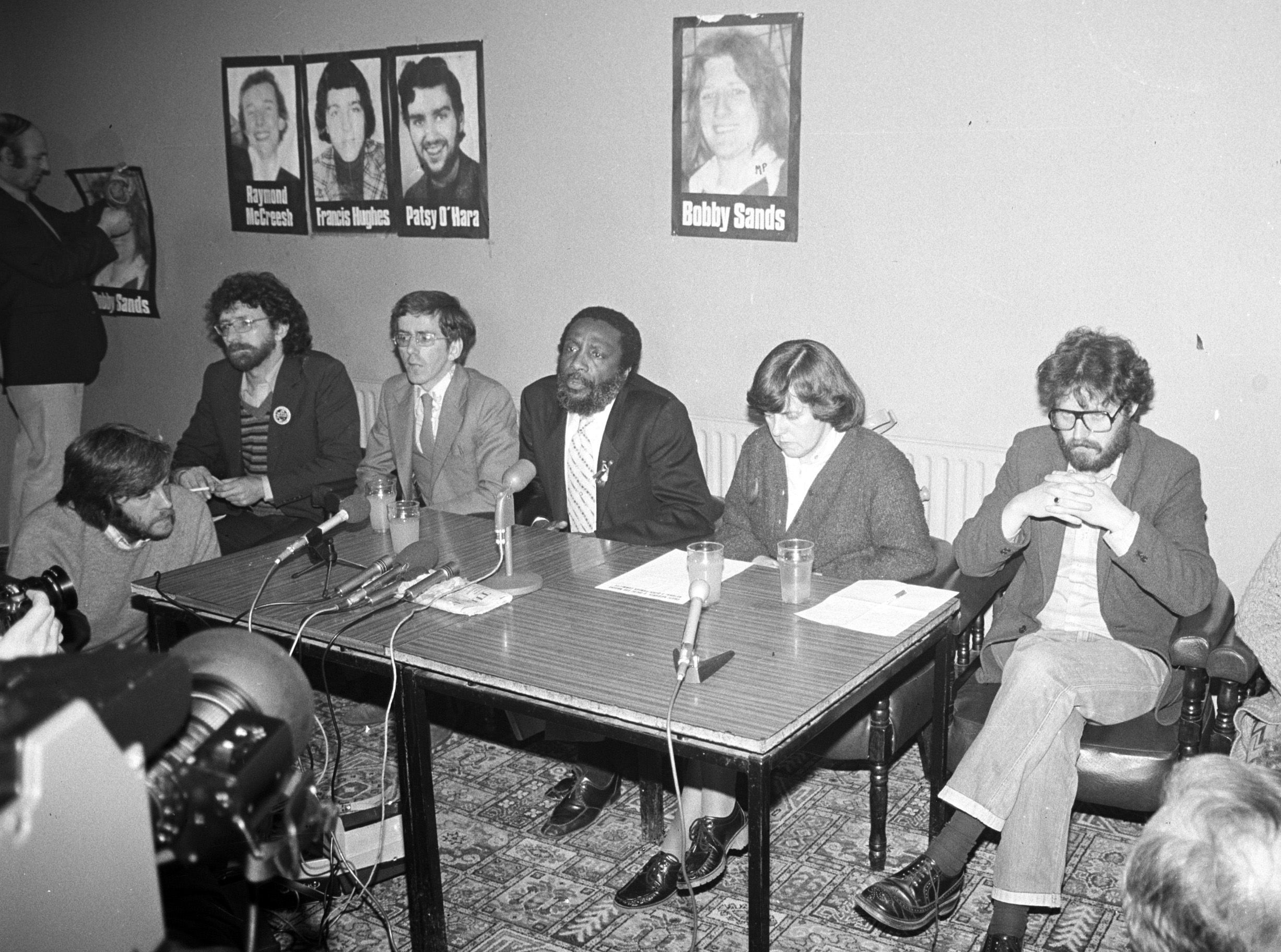 SOMBRE: Fergus Ó hÍr, unknown, Dick Gregory, Bernadette Devlin McAlliskey and Jim Gibney at the press conference