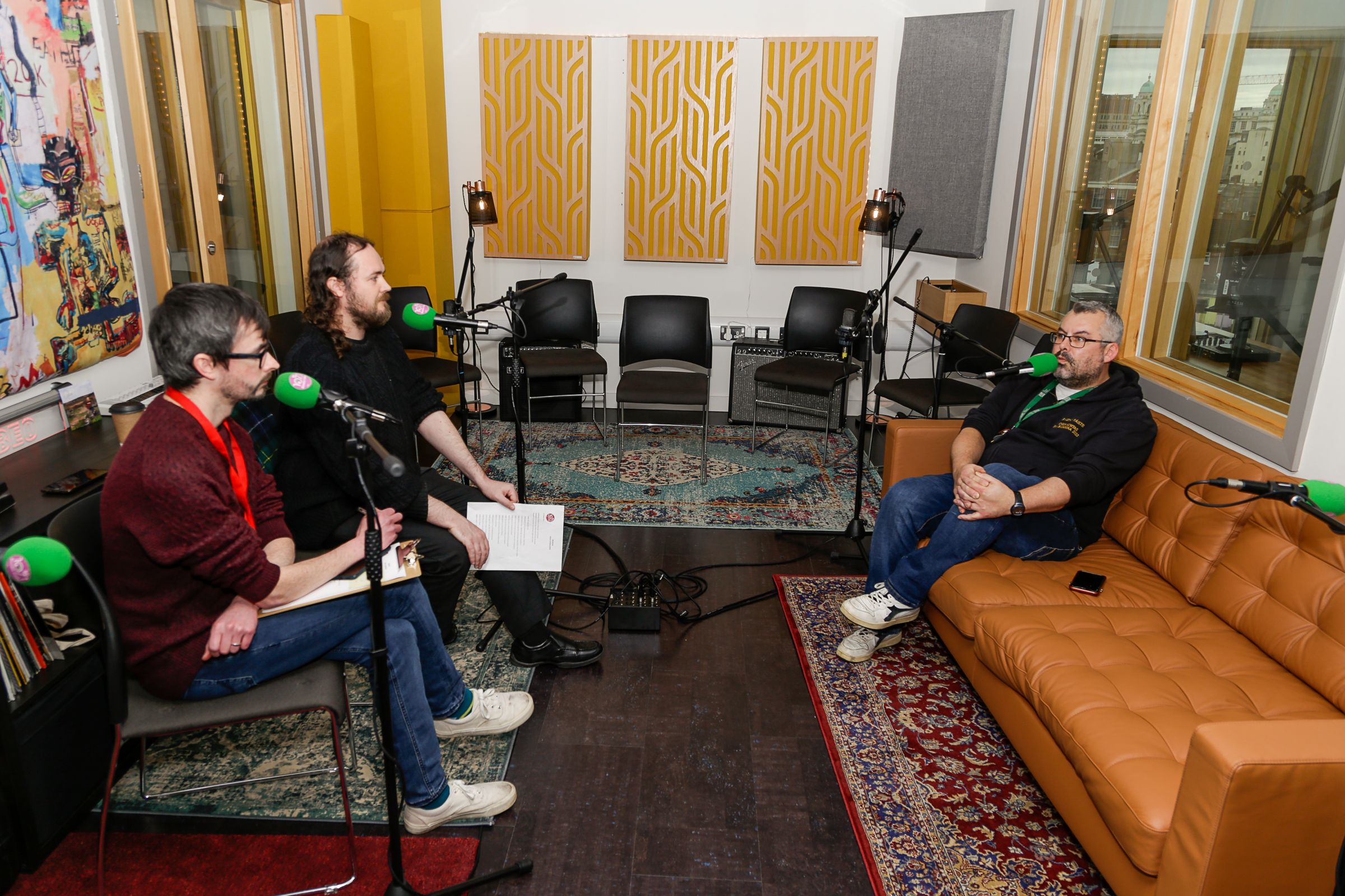 MO CHEOL SIBH: Raidió Fáilte presenters launch new studio with live broadcast