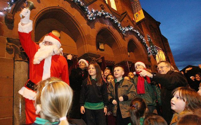 TUAIRIM: Tá pobal na Gaeilge láidir, ioldánach agus aibí tar éis fás 50 bliain