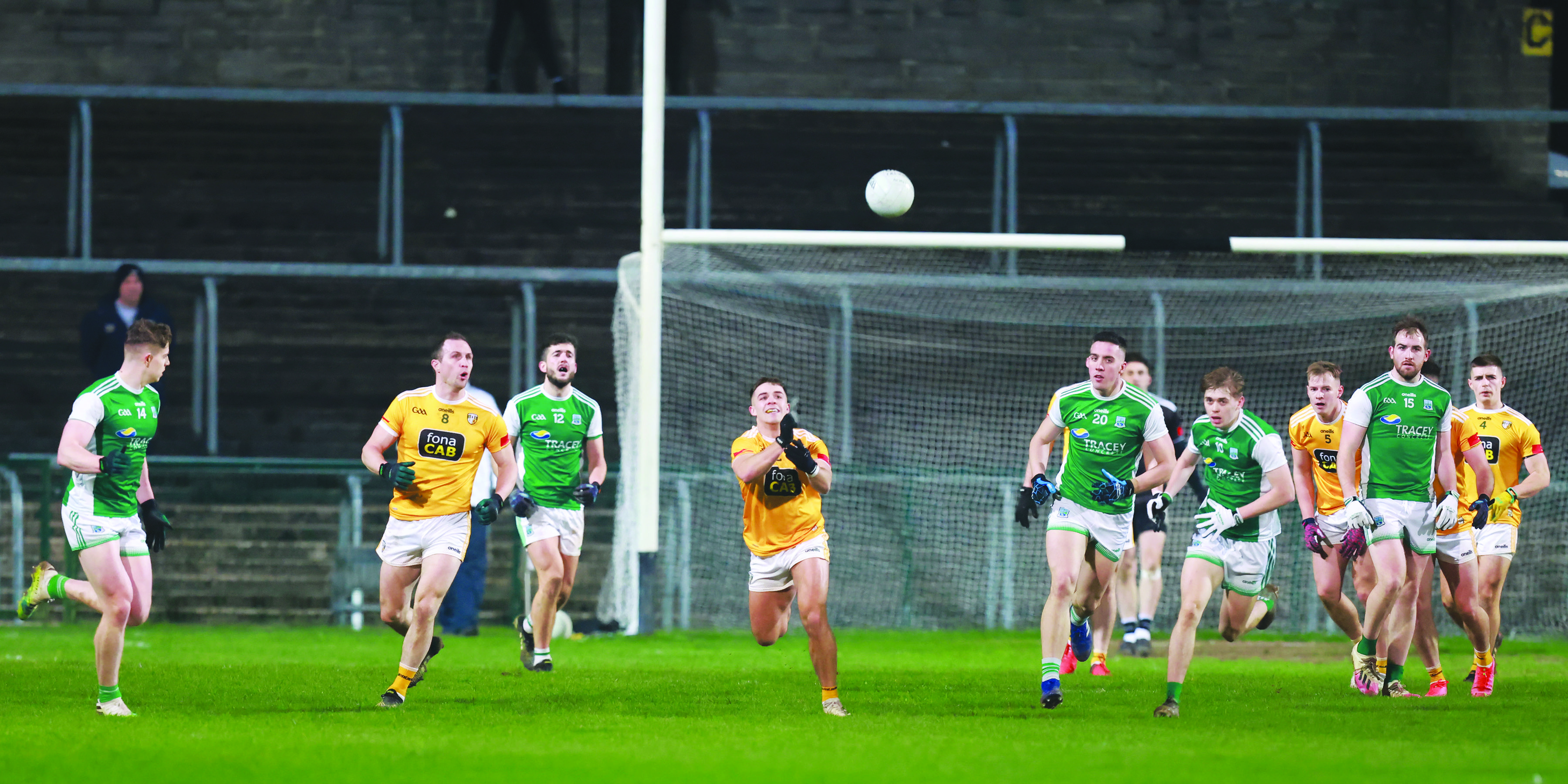 Eoghan McCabe gets his pass away at Brewster park on Saturday night