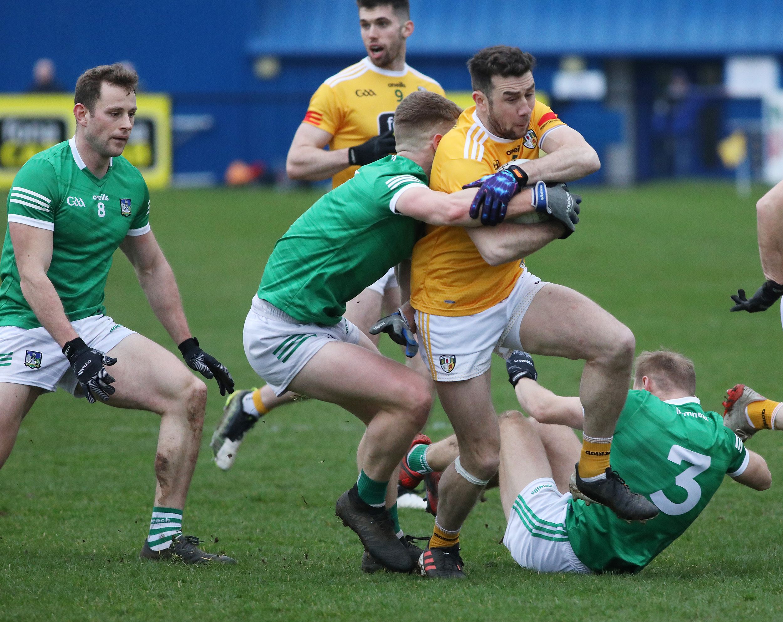Conor Murray tries to find a way through the Limerick defence on Saturday