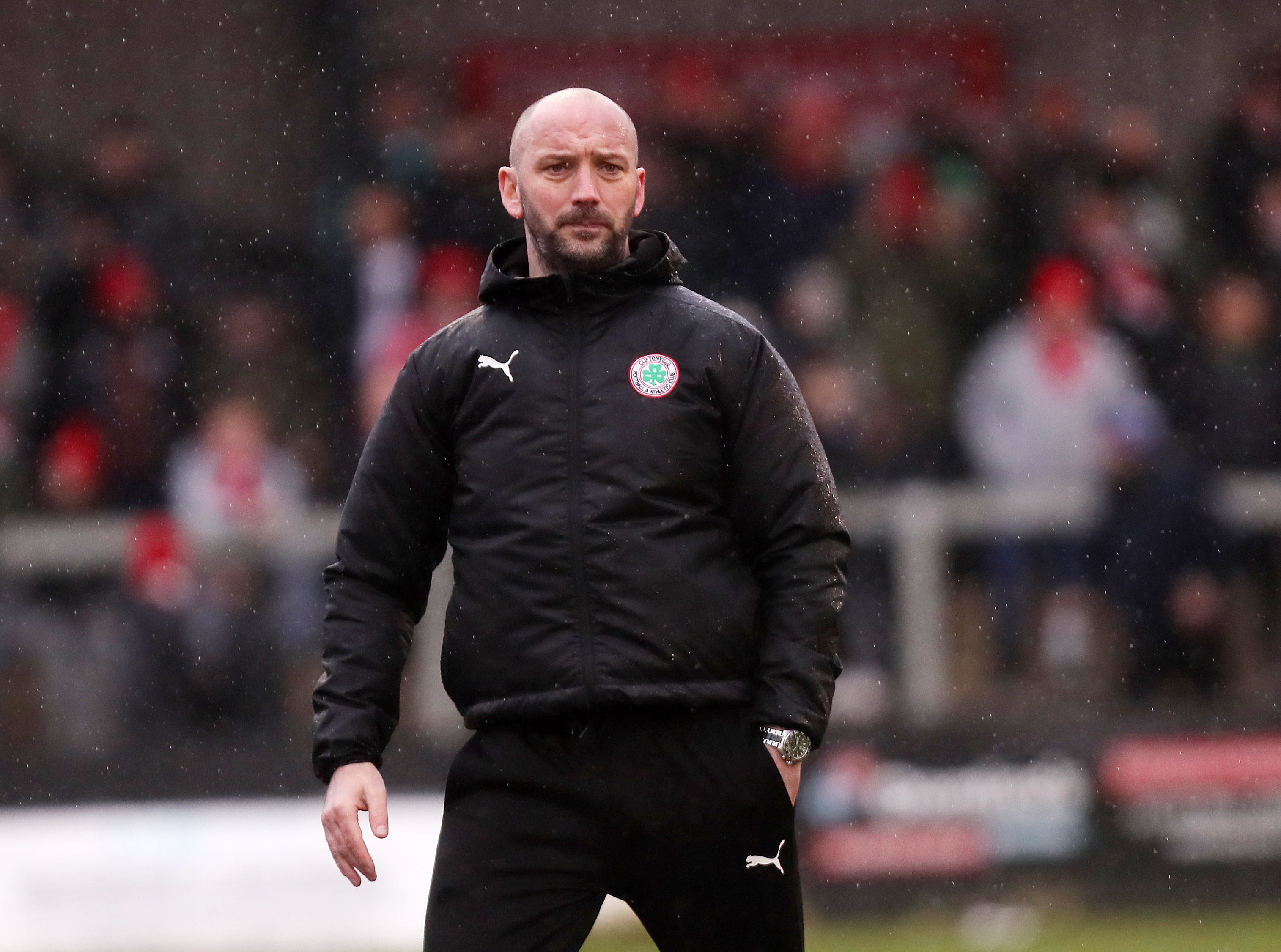 Paddy McLaughlin says he is more than happy for his Cliftonville side to be cast as outsidersn in the title race 