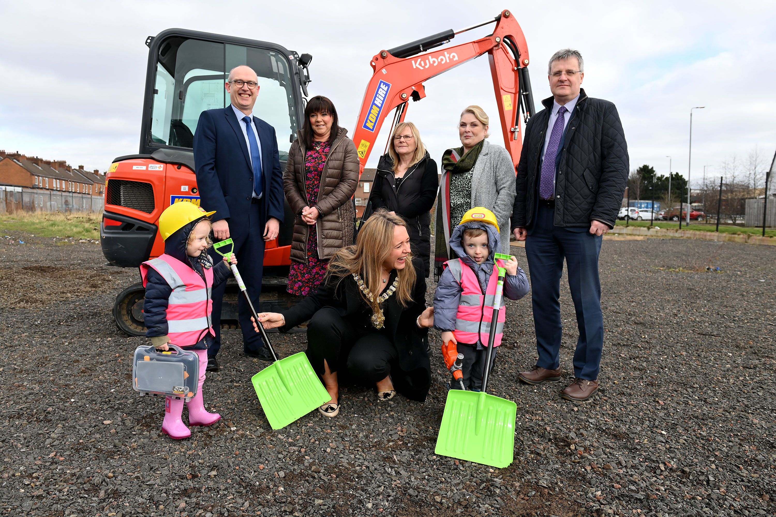DIG: Paul Sheridan, SEUPB, Mary McCartan, Department for Communities, Veronica Brow,  Clonard Women’s Group, Betty Carlisle MB, Shankill Women’s Centre, Kieran Moylan from the Department for Rural and Community Development, with Lord Mayor Kate Nicholl