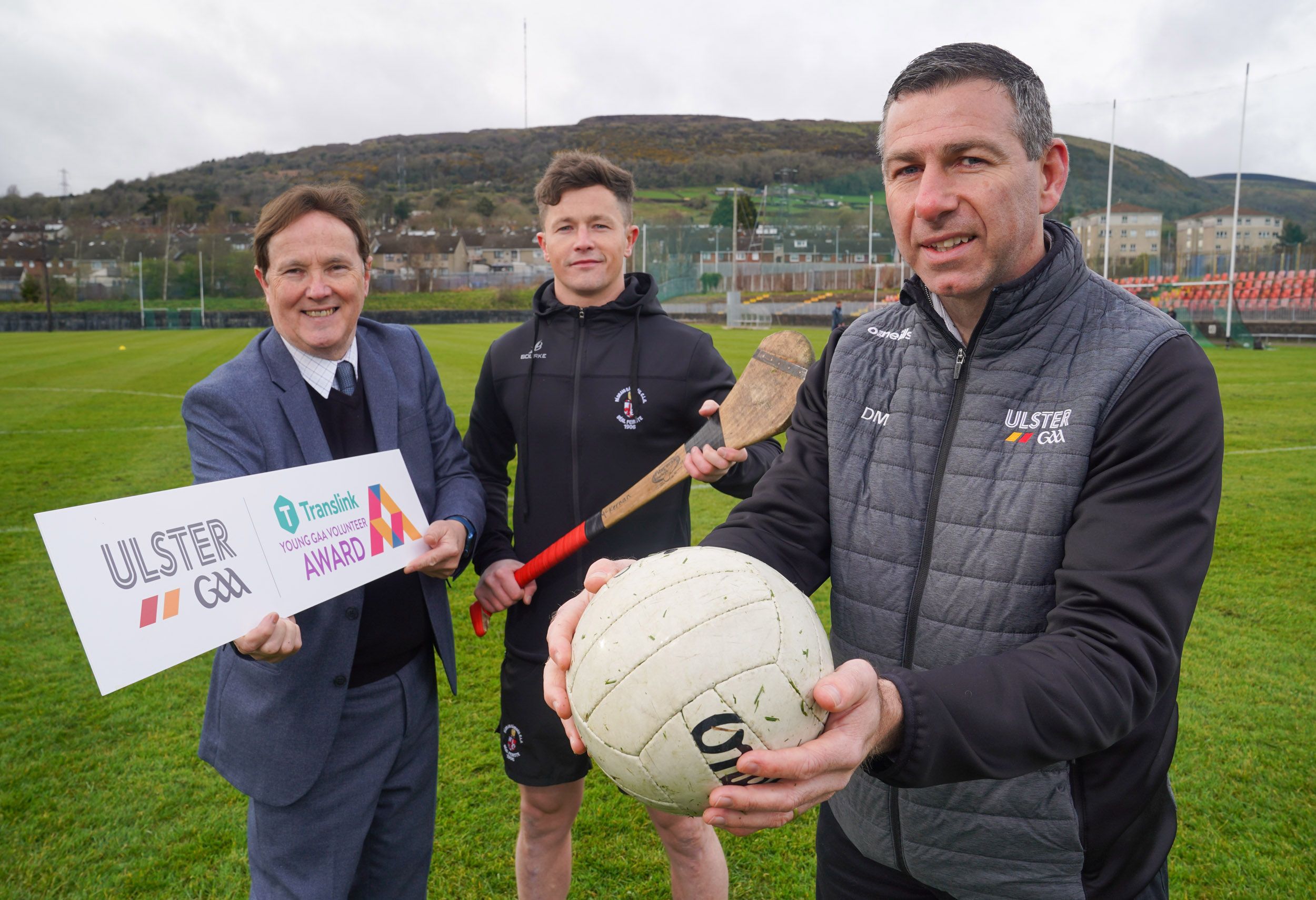 Pictured at Patrick Sarsfield’s GAC are Stephen Montgomery, Translink Service Delivery Manager; Daniel McKernan, Sarsfield’s and Antrim hurler; and Diarmaid Marsden, Ulster GAA Head of Club and Community Development