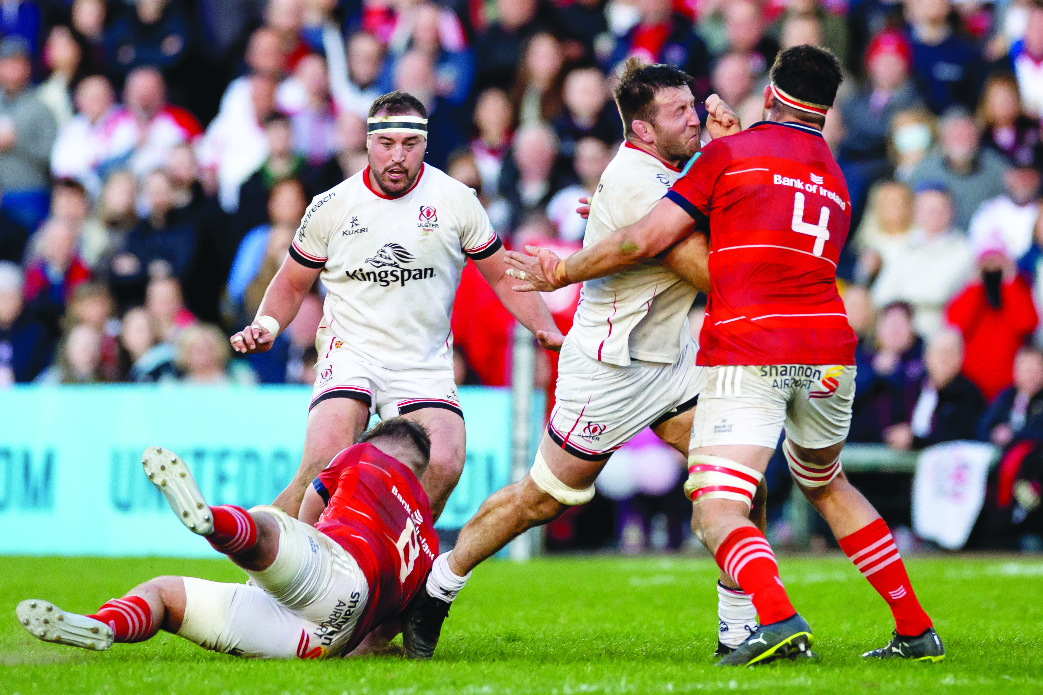 Ulster\'s Rob Herring, pictured against Munster in April (left, standing) is expecting another tough test against their Irish rivals