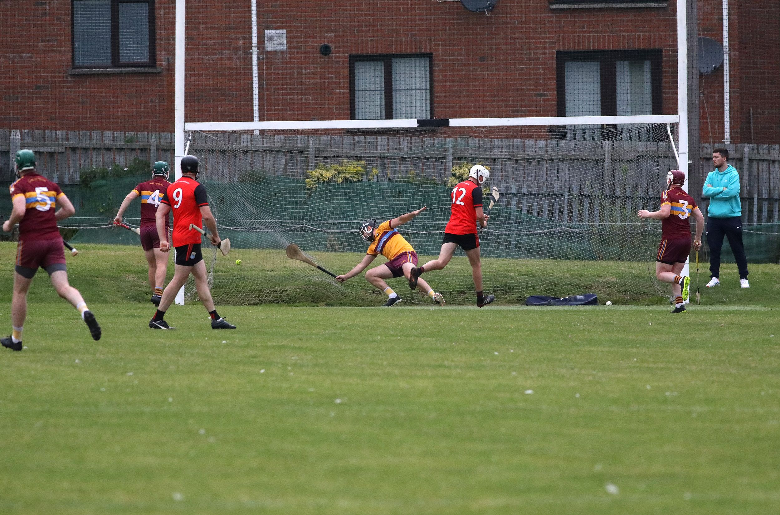 Clooney Gaels ing the net on Friday evening