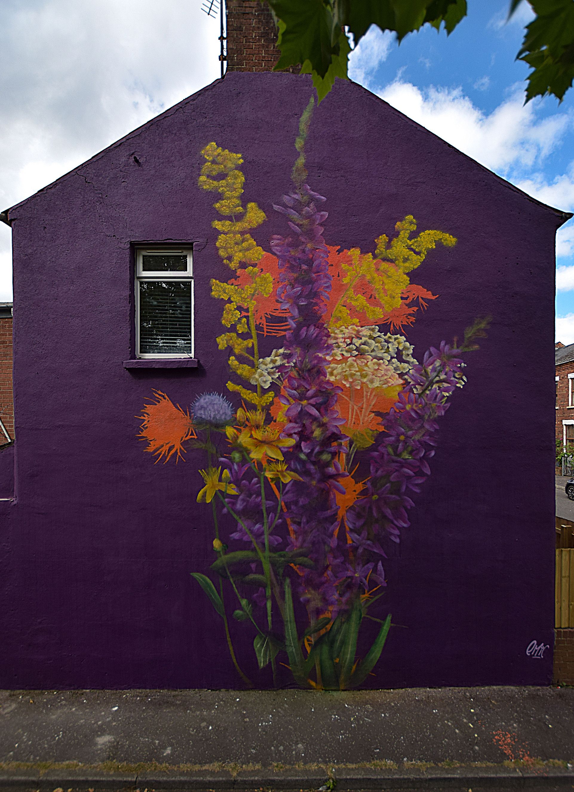 New mural helps brighten up the Holylands