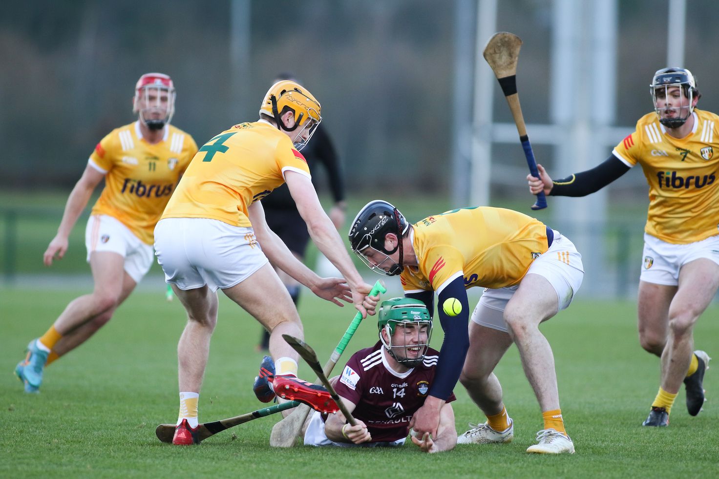 Shane Williams gets the ball away despite the attention of Niall O\'Connor and Joe Maskey at Abbotstown on Saturday 
