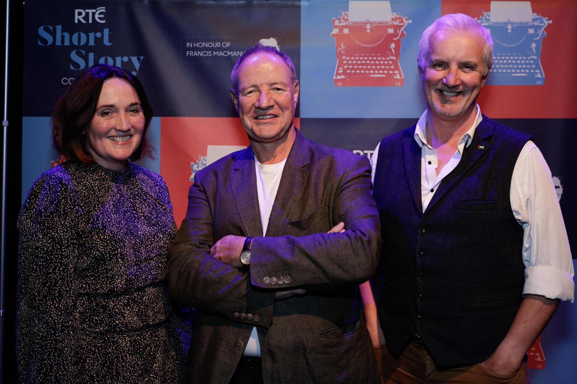 PODIUM PLACES: Julie Cruickshank (2nd place), John O’Donnell (1st place, centre) and Robin Livingstone (3rd place)