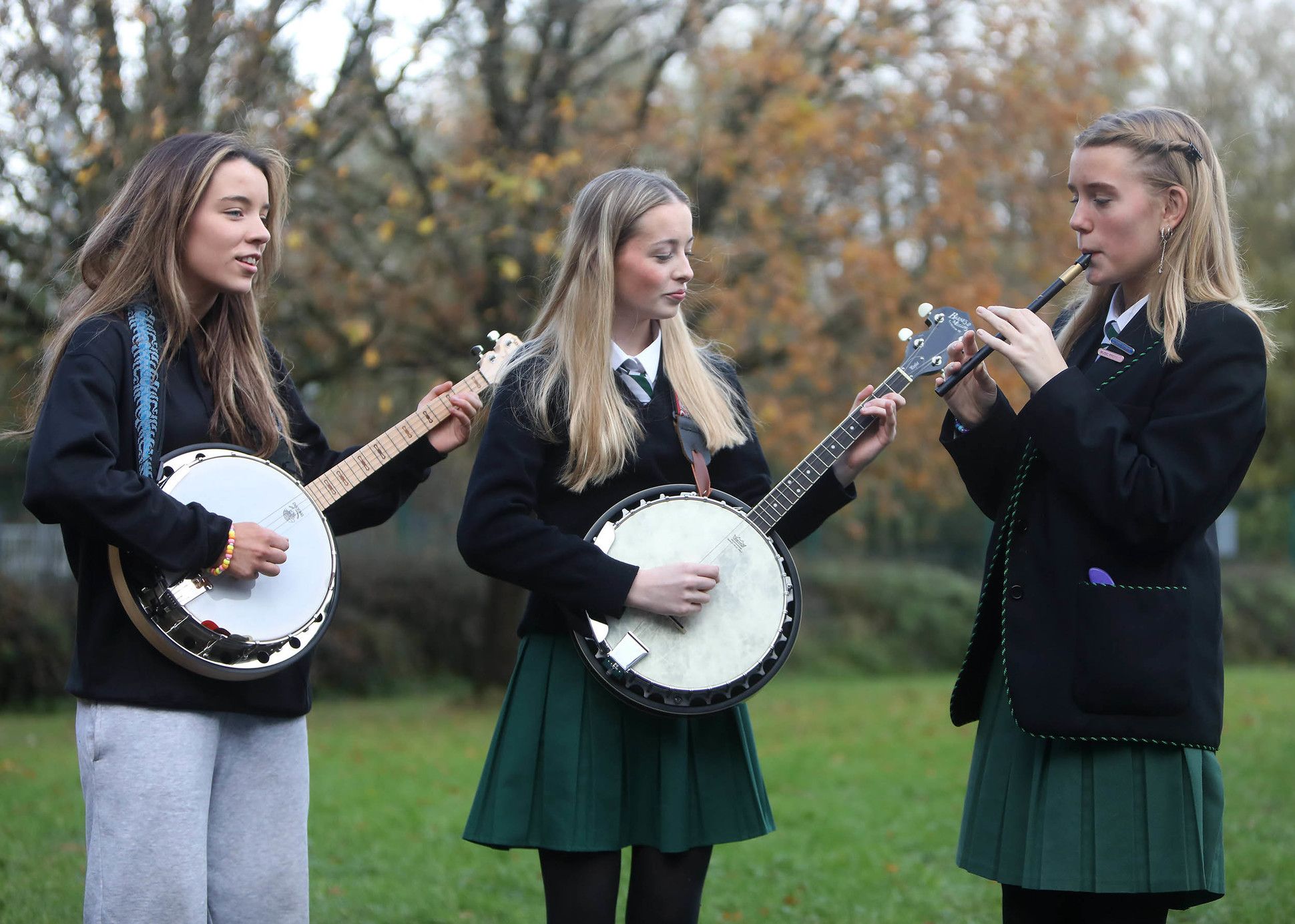 Alannah Greer, Mary McGarrigle and Cara Walsh (Dominican College Fortwilliam)