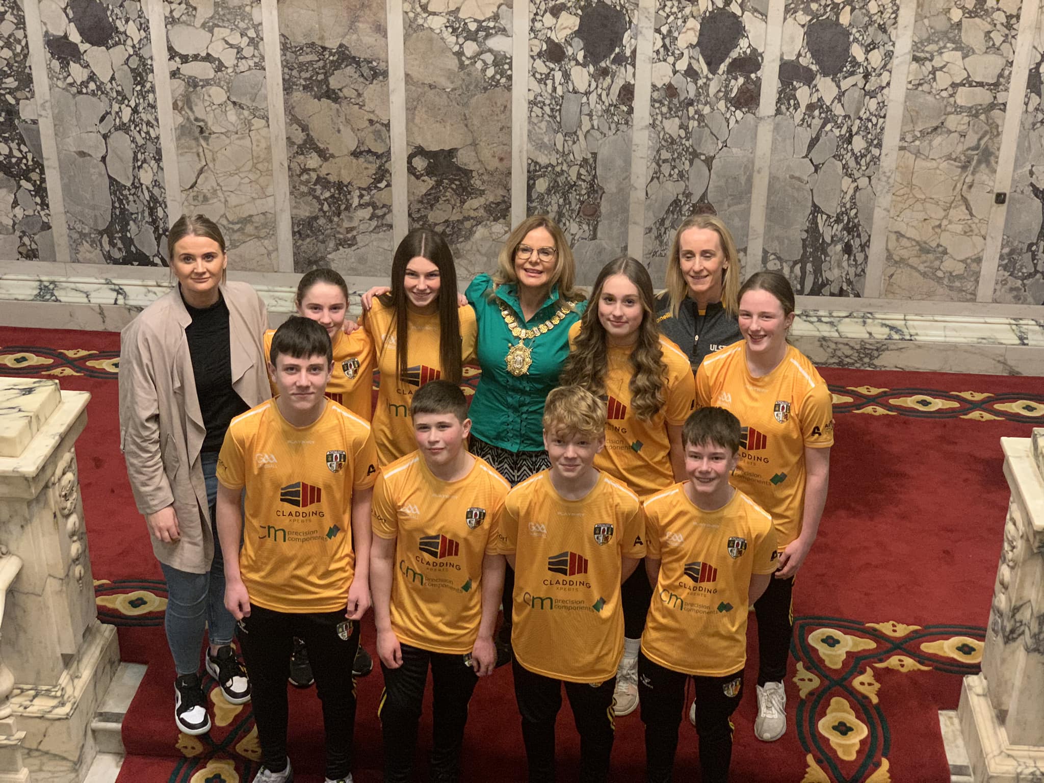 Members of the handball team and coach, Fiona Shannon with Lord Mayor, Christina Black; Aisling Reilly MLA at BelfastCity Hall on Tuesday evening 