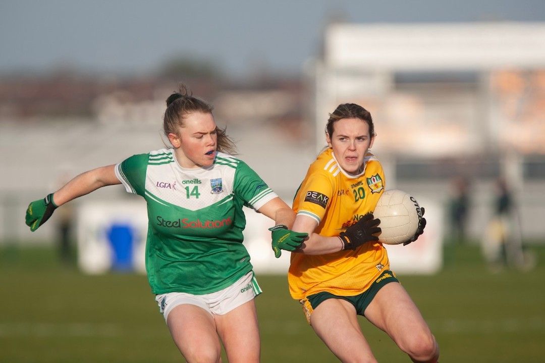 Aoife Kelly shields the ball from Fermanagh\'s Niamh McManus at Davitt Park on Sunday 