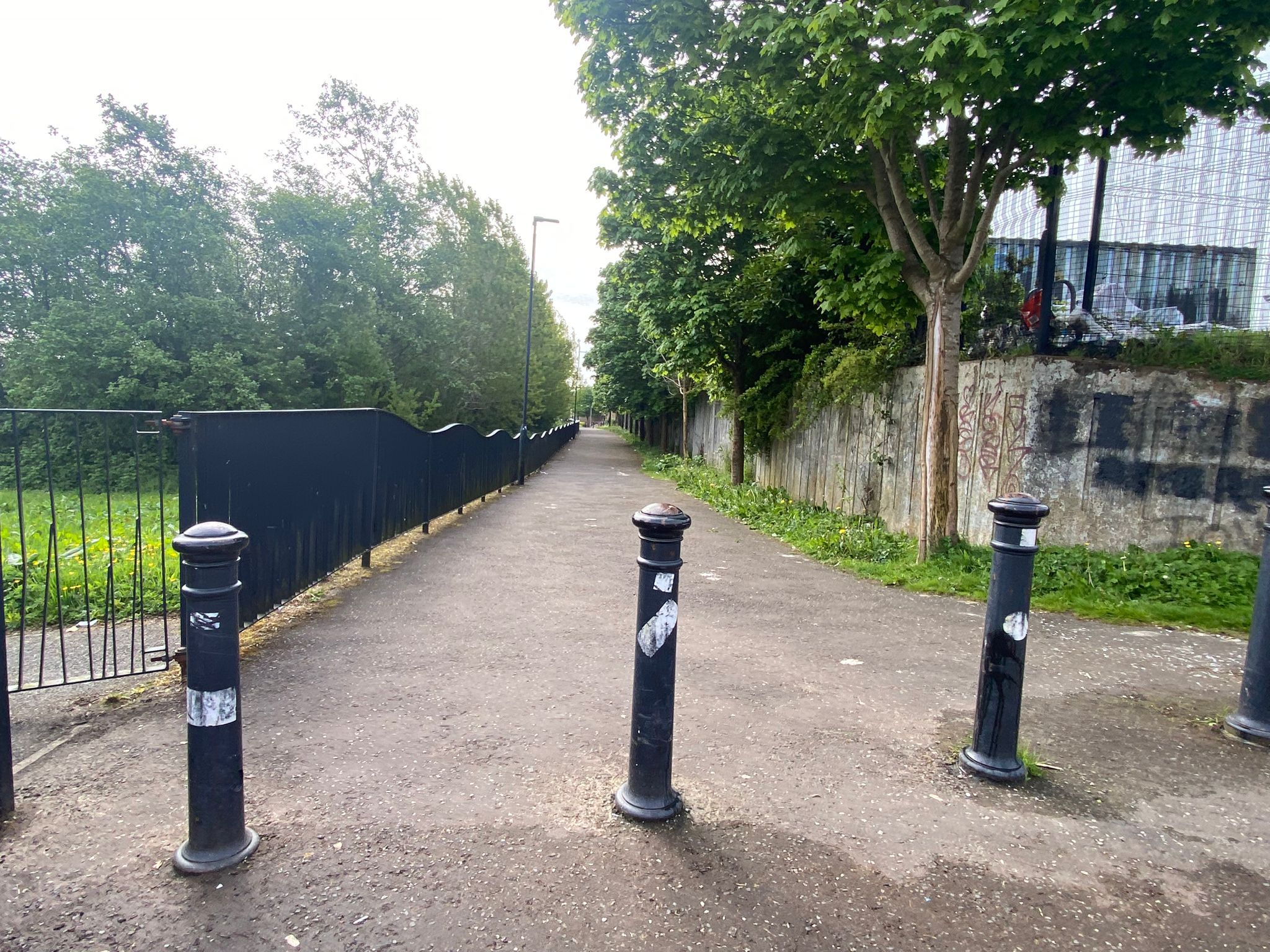 INTERFACE: The walkway between Ardoyne Road/Ballysillan Road