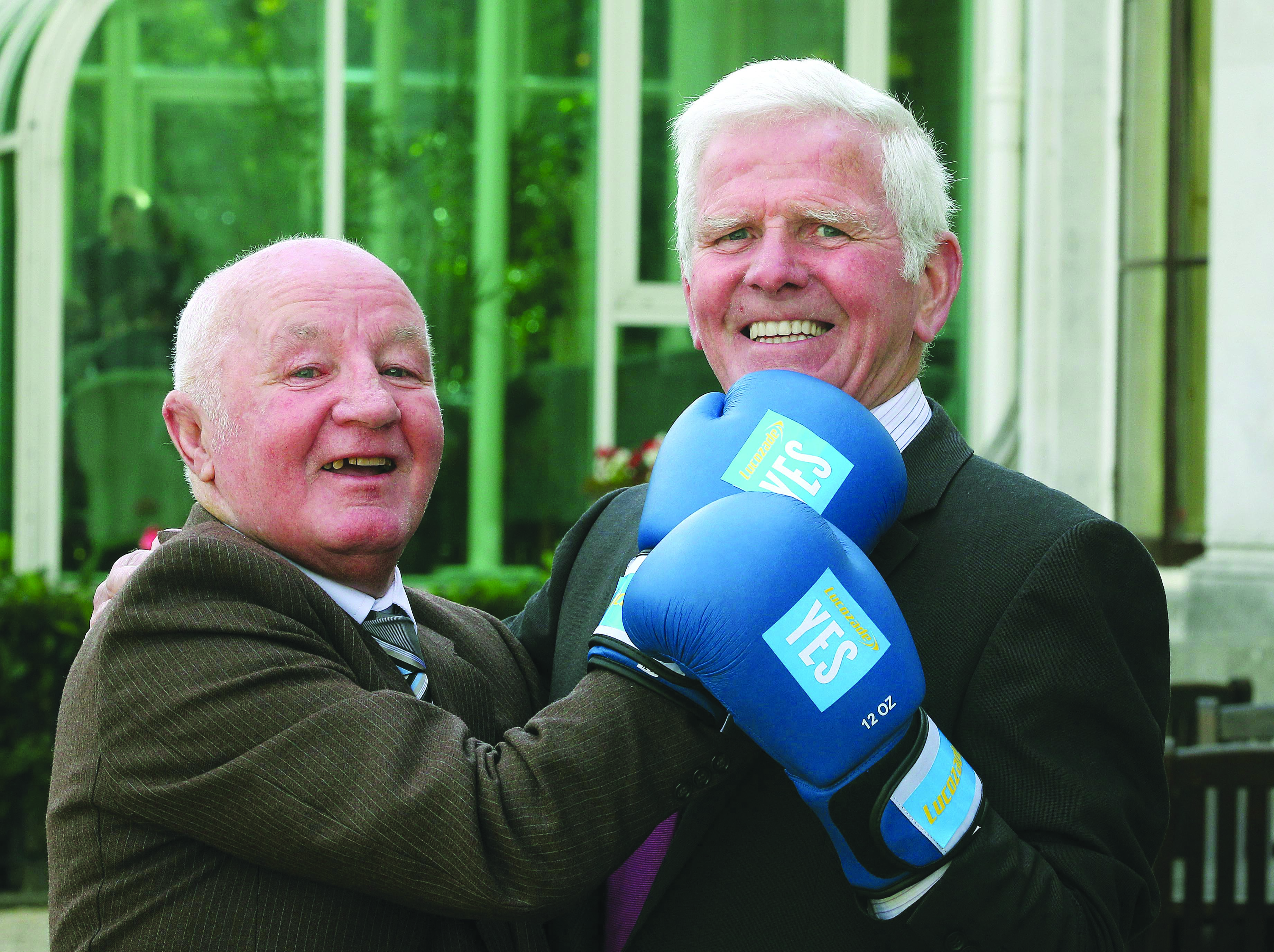 Jim McCourt (right) with Andrew Reddy after being inducted into the Irish Boxing Hall of Fame in 2011