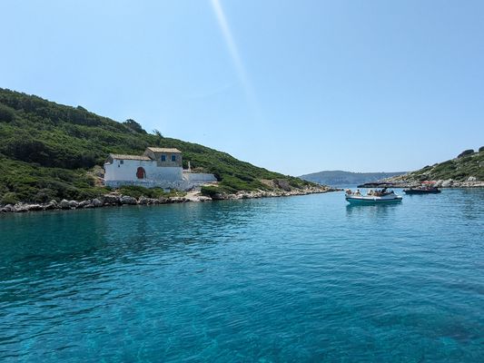 GRÁINNE NÍ GHILÍN: Éarlamh na gcriadóirí