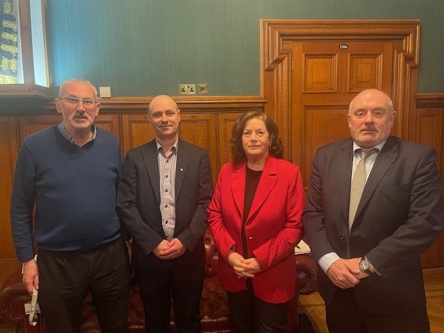 MOTION PASSED: Sinn Fein Councillor John Gormley, Joe Allsopp (Sector Officer for Ulster Bank FSU), Councillor Geraldine McAteer and John O’Connell (General Secretary FSU)