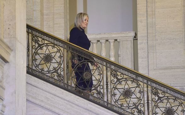 TUAIRIM: Cén fáth a bhfuil Michelle ag freastal ar chuimhneachán ar Arm na Breataine?