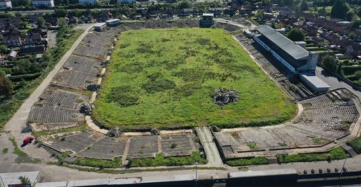 Cropped casement park 09