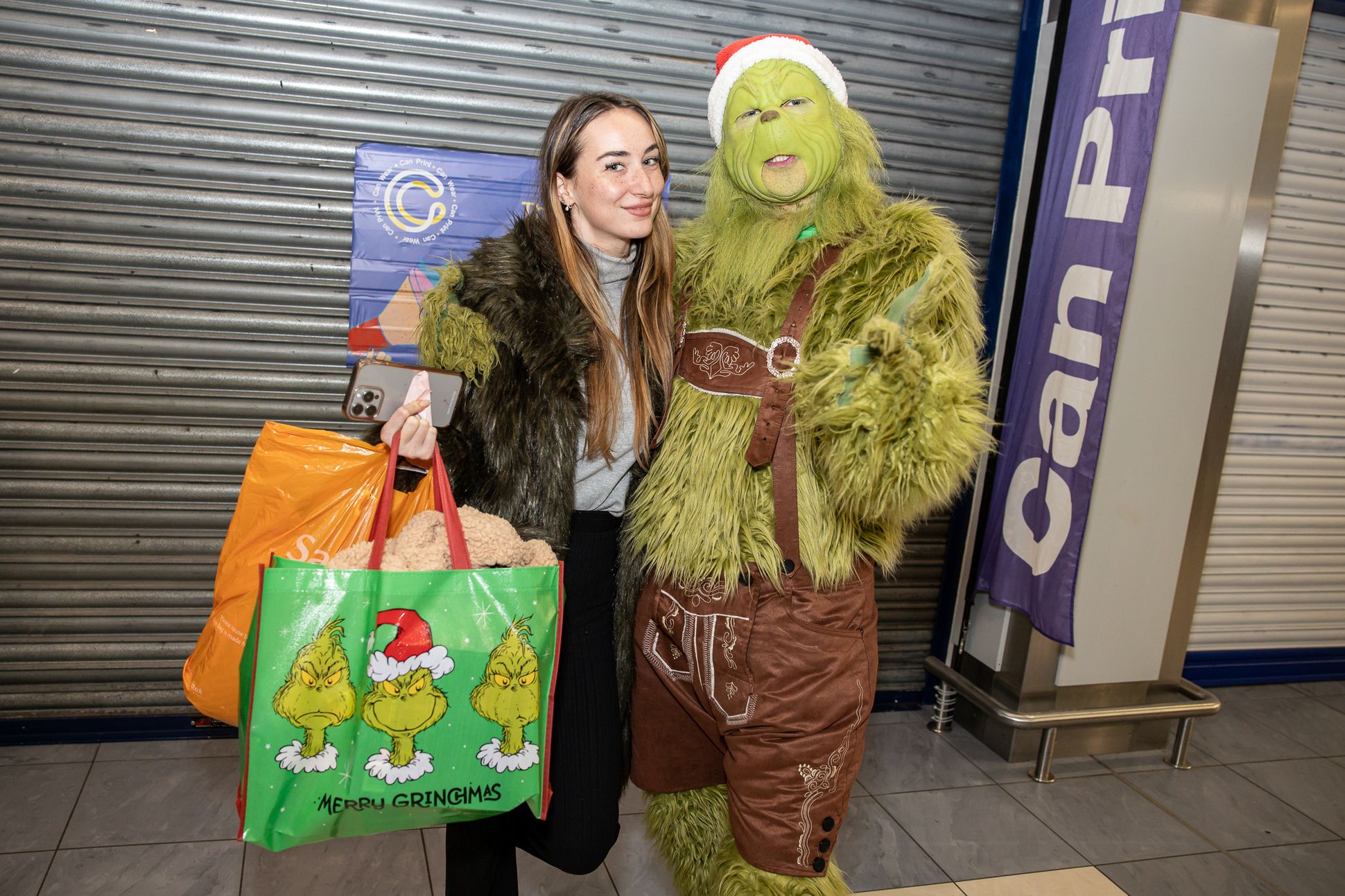 Astrid Orcheanu with The Grinch