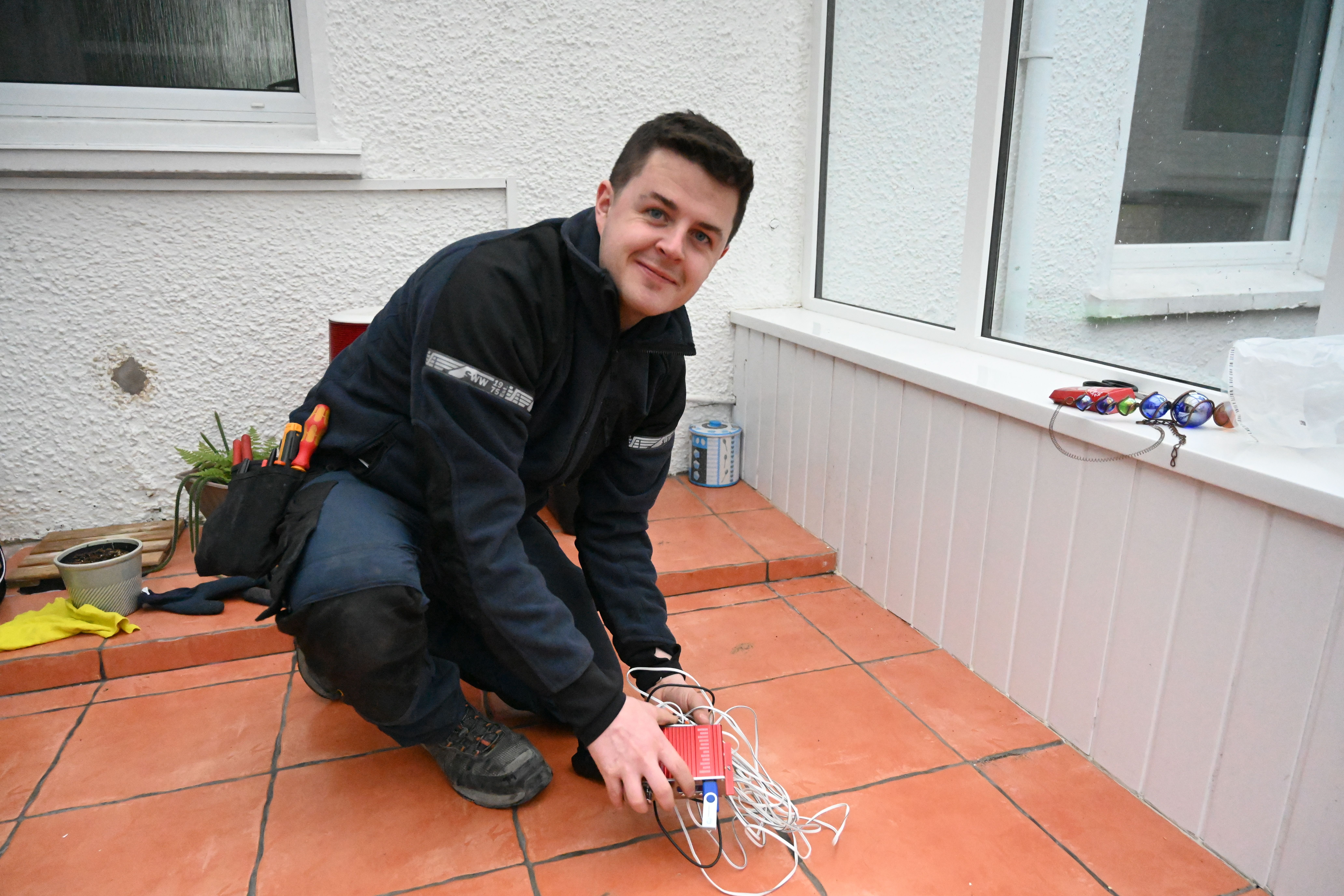 BRIGHT SPARK: Electrician Marcos helps Dúlra fulfil his dream of attracting house martins