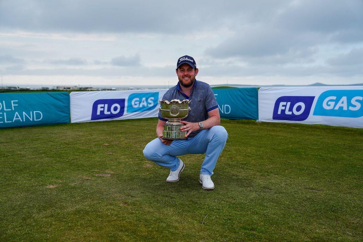 Malone GC\'s Matthew McClean with the Irish Men’s Amateur Open Championship trophy 