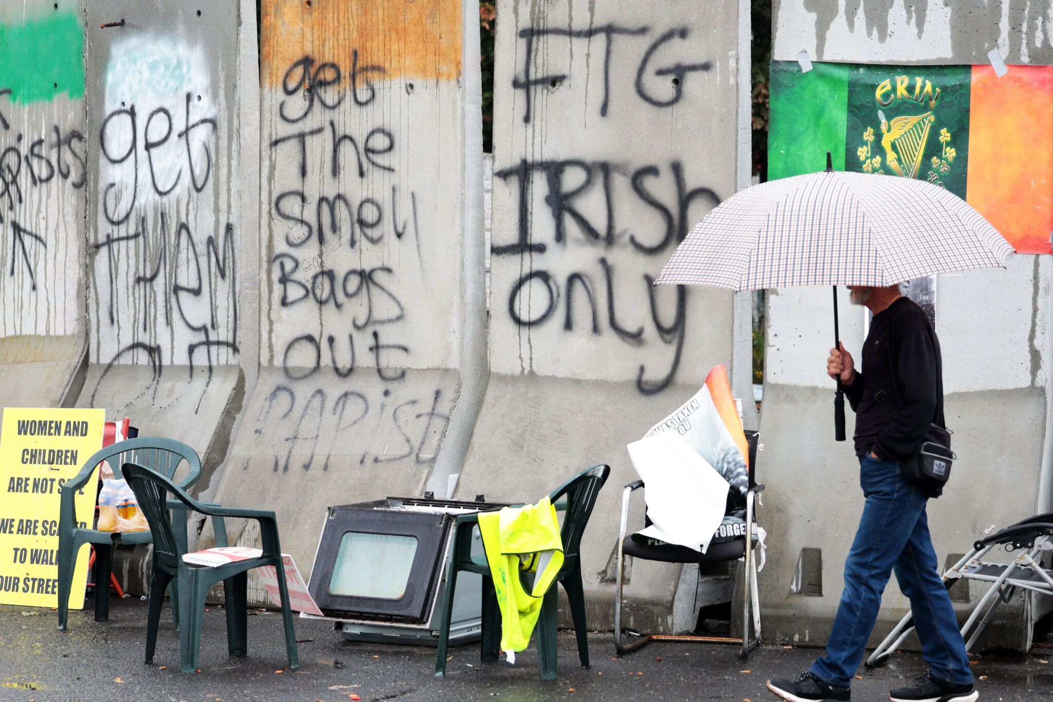 PATRIOT GAME: An encampment of anti-refugee \'patriots\' in Coolock, Co Dublin