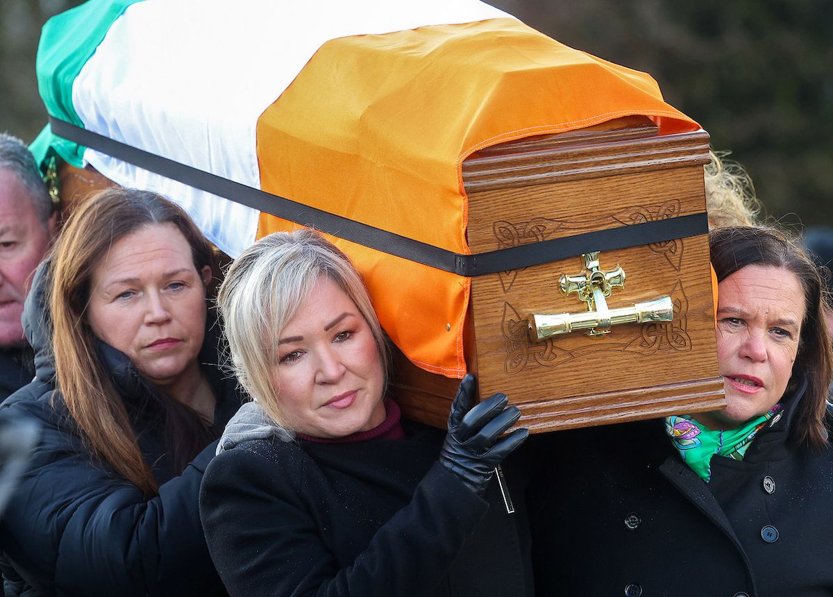 TOGETHER: First Minister Michelle O\'Neill, Sinn Féin leader Mary Lou McDonald, Louise O\'Reilly TD and Conor Murphy MLA carry Ted Howell\'s coffin