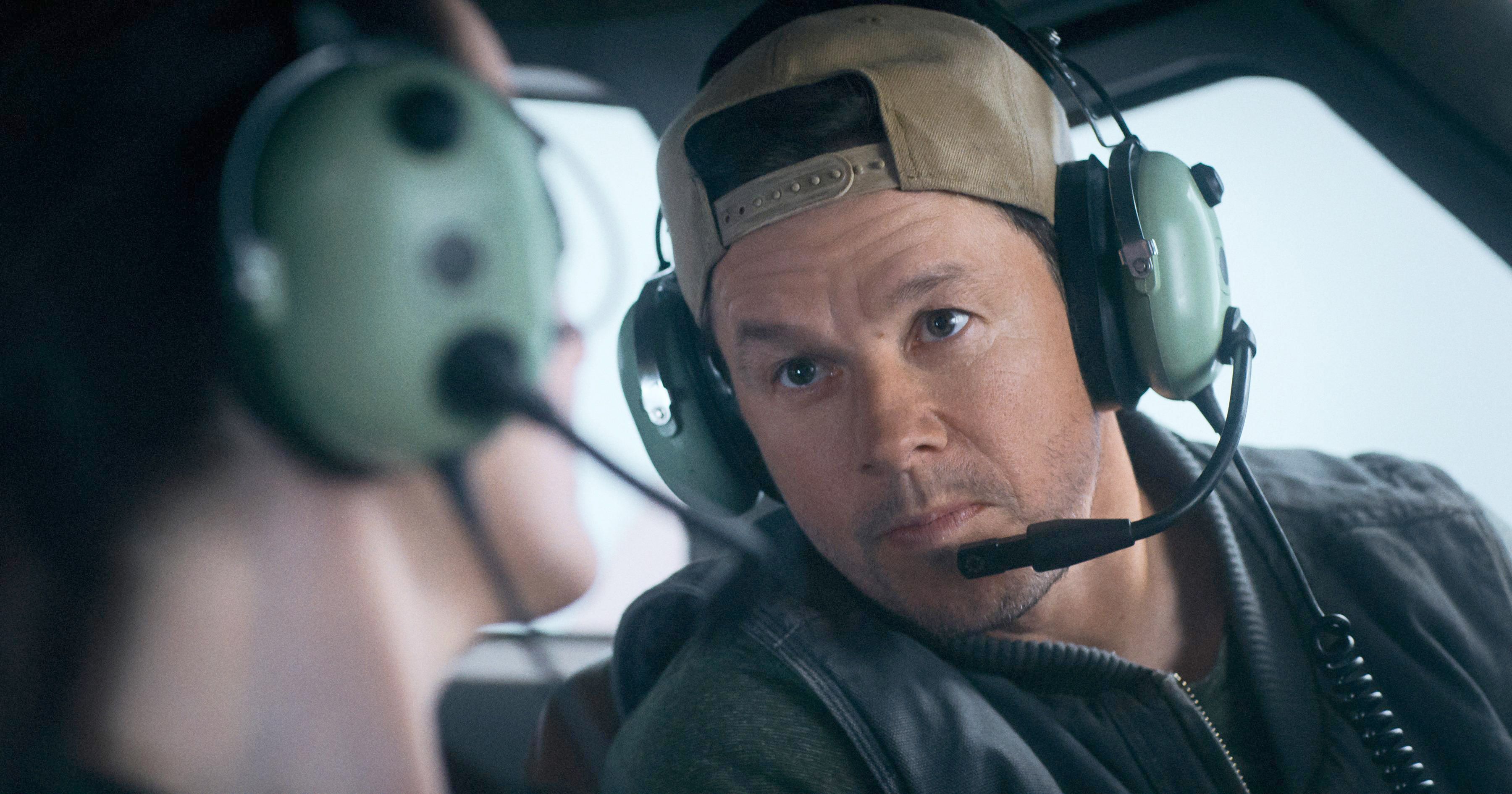 PILOT LITE: Mark Wahlberg isn’t all he seems in the unambitious but entertaining thriller Flight Risk