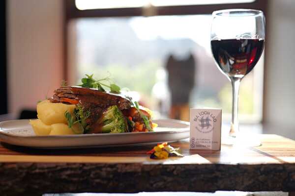 BIA LOCH LAO: Come for the food, stay for the culture