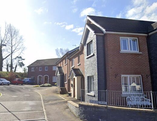 First bilingual street sign to be erected in Lisburn and Castlereagh City Council 