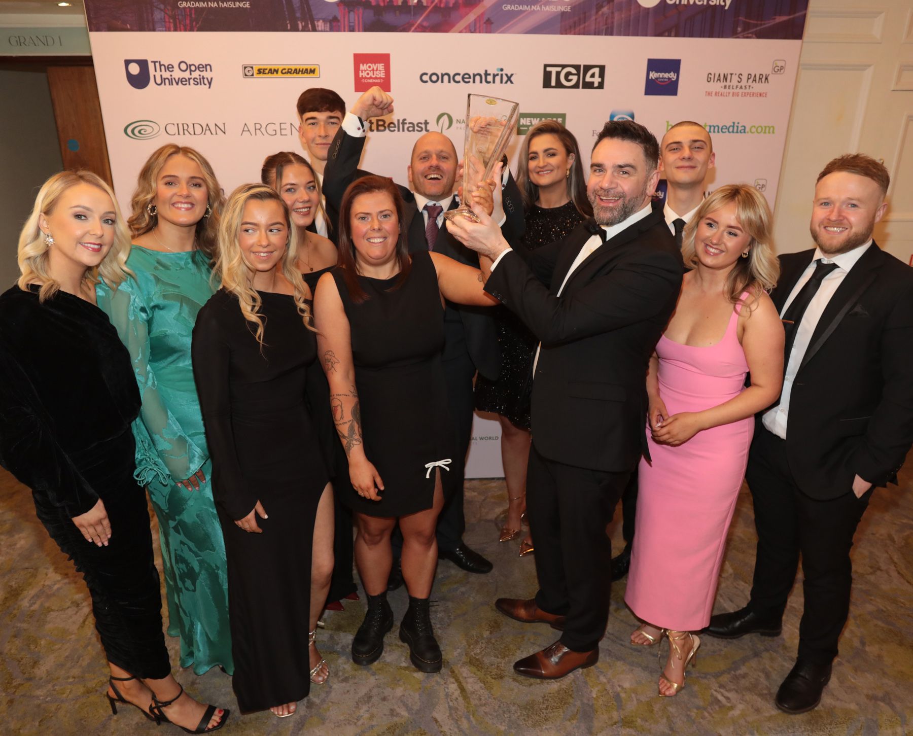 BELFAST OSCARS: Last year\'s Gaeilge Award winners Glór na Móna 