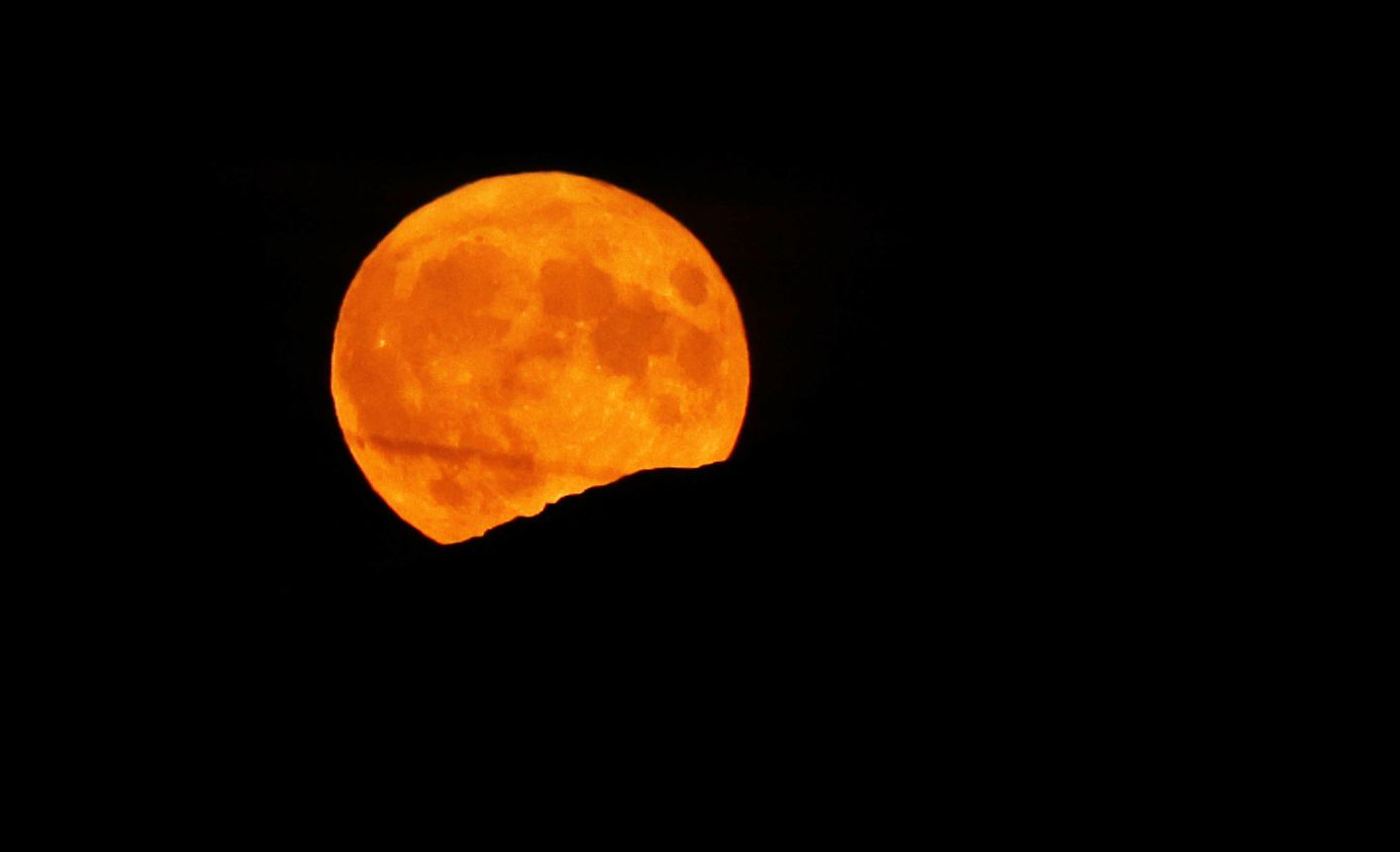 SEASON\'S END: The Cold Moon is the last full moon of the year