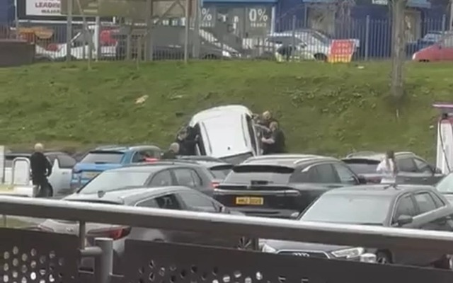 Three arrested after stolen car recovered in Kennedy Centre