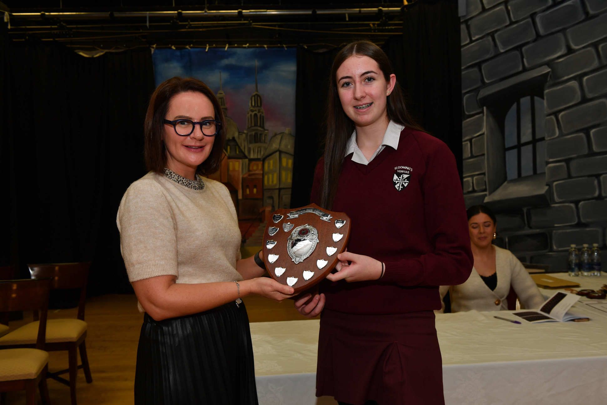 Dr Nichola Booth presents Aoife Rice with the Ciara Park Award