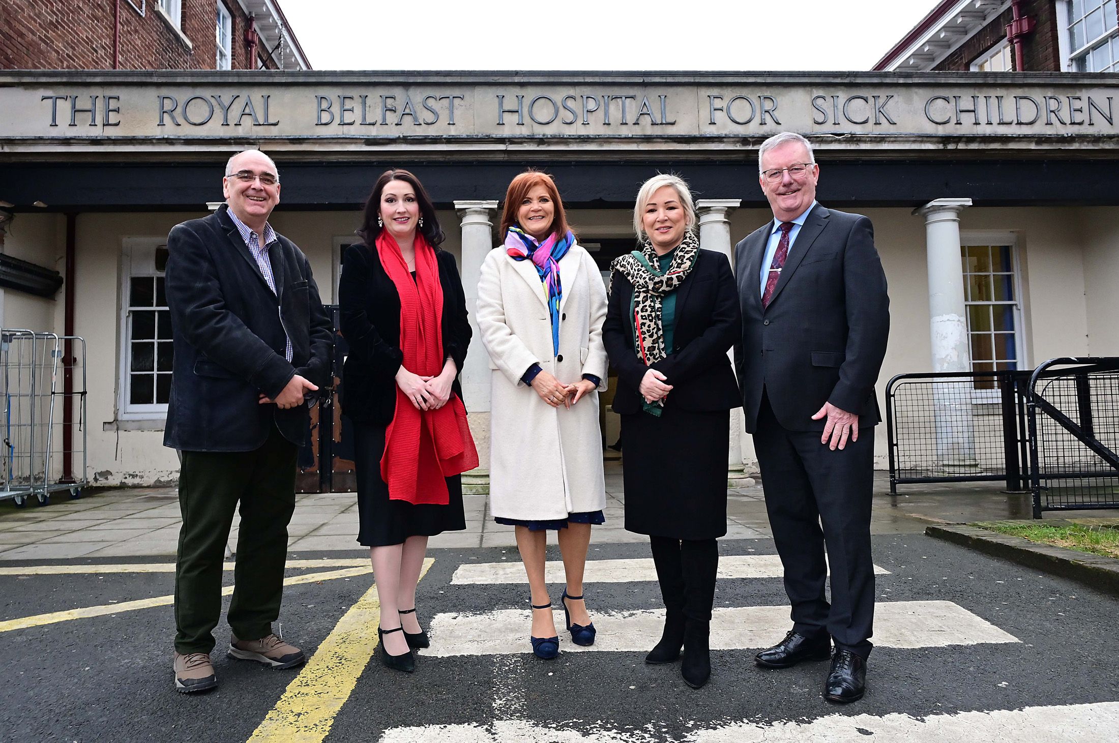 WORK STARTS: First Minister Michelle O\'Neill, Deputy First Minister Emma Little-Pengelly, Health Minister Mike Nesbitt with Ciaran Mulgrew (Chair of the Belfast Trust) 