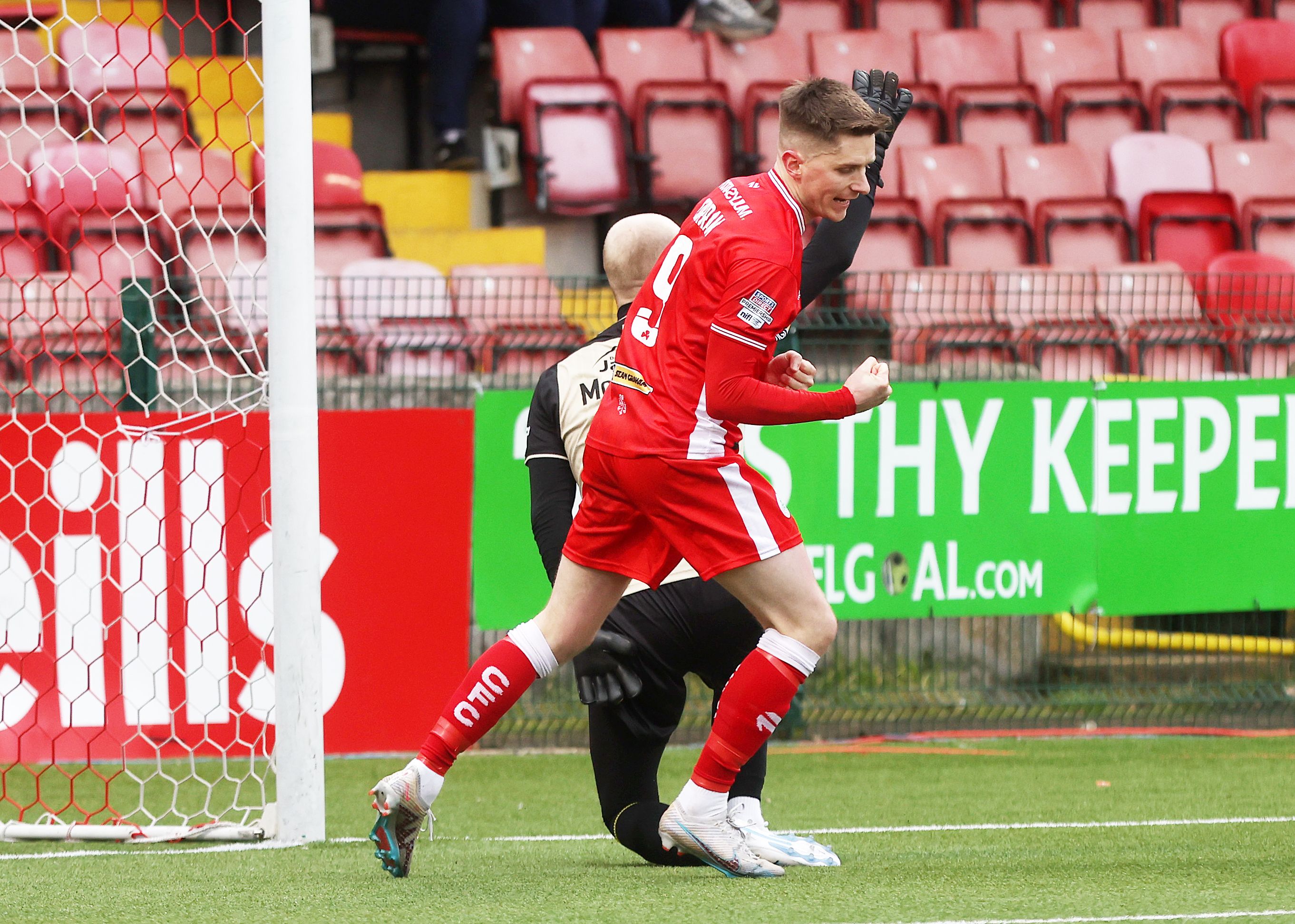 Ryan Curran\'s two goals were not enough for Cliftonville on Tuesday 