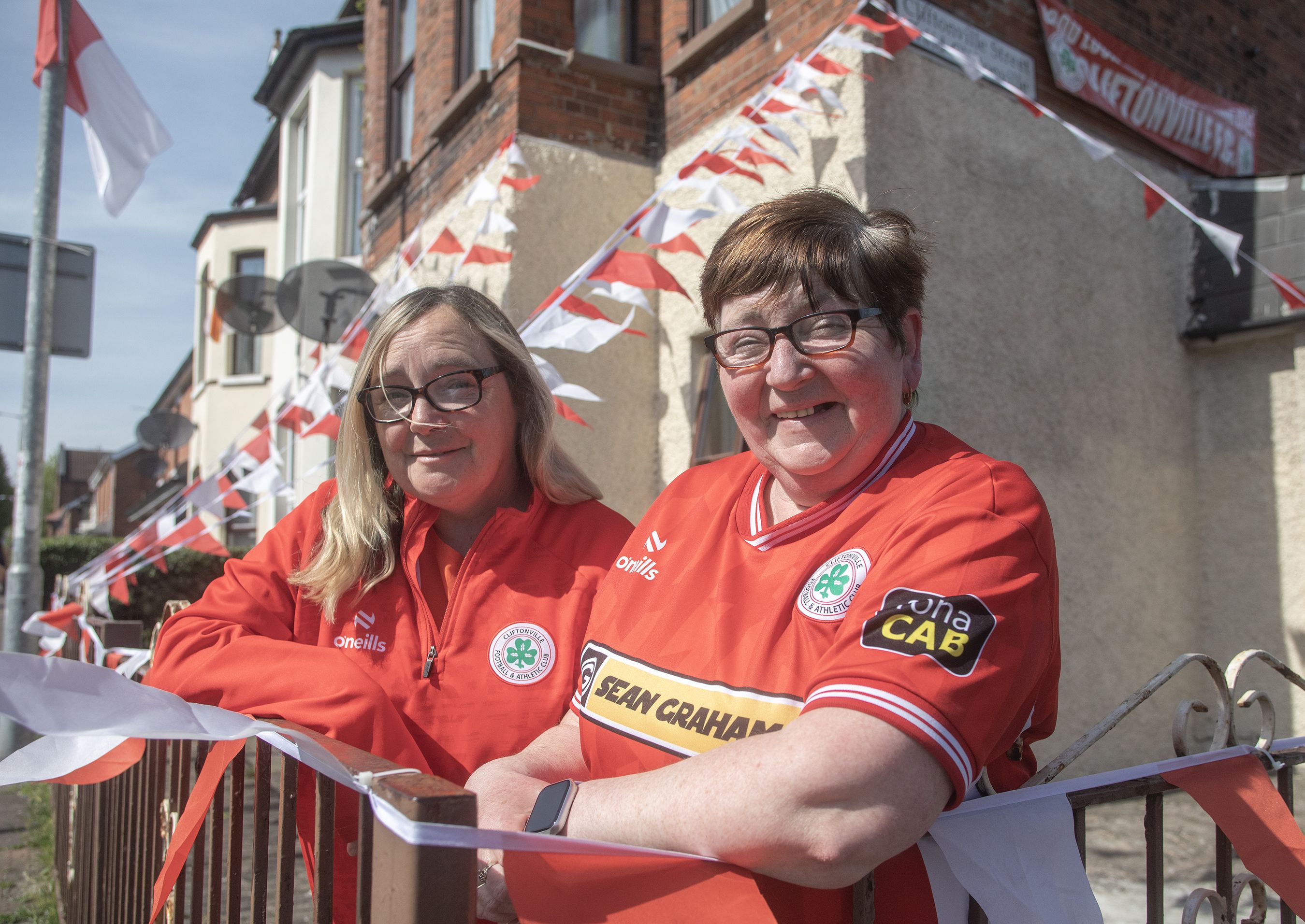 YOU REDS: Imelda Petticrew and Brenda Anderson looking forward to Saturday\'s big game