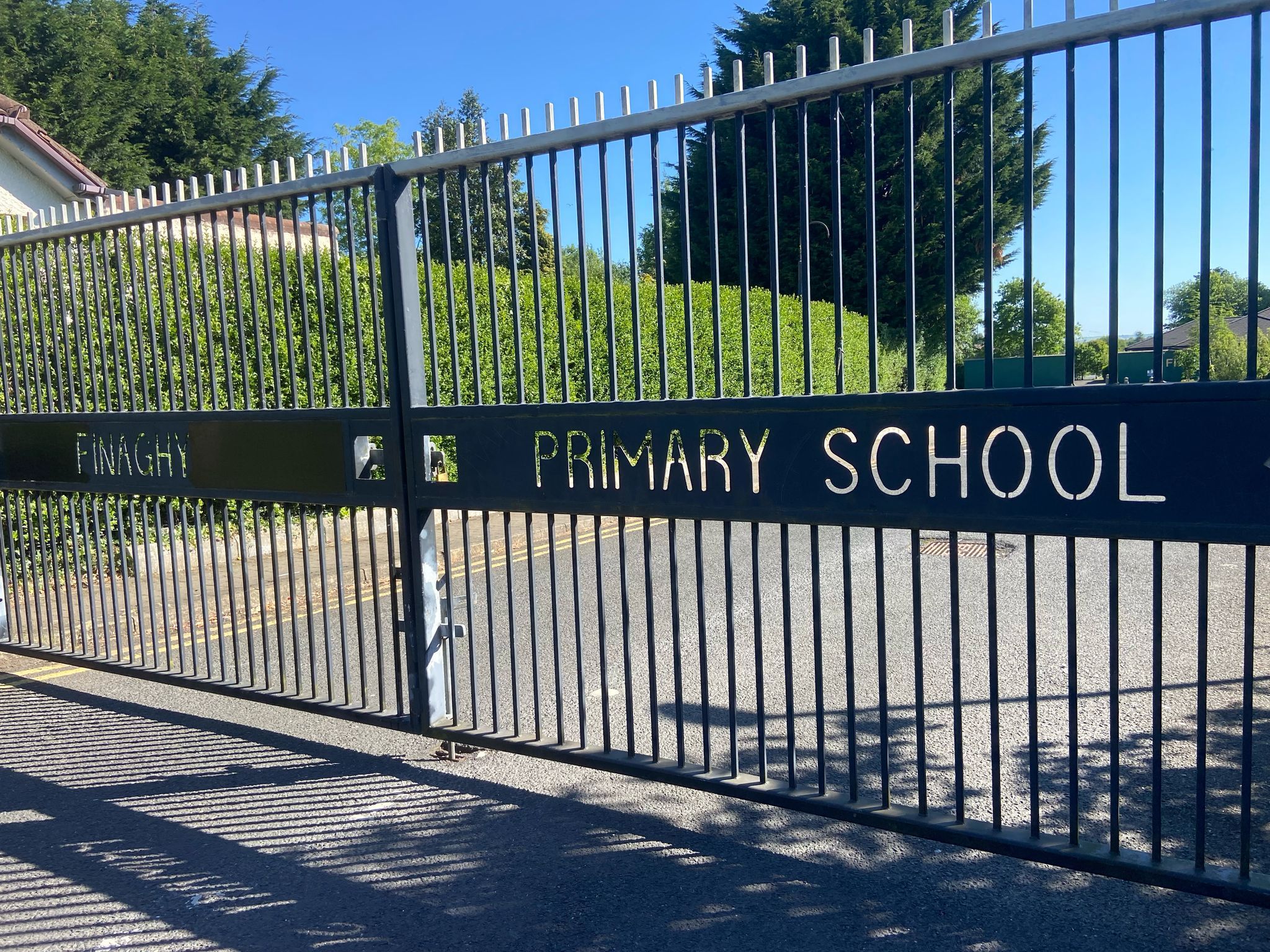 SECURITY ALERT: Finaghy Primary School gates are closed today