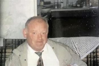\'INVESTIGATION WHOLLY INADEQUATE: Peter Gallagher was shot dead as he arrived for work in Distillery Street