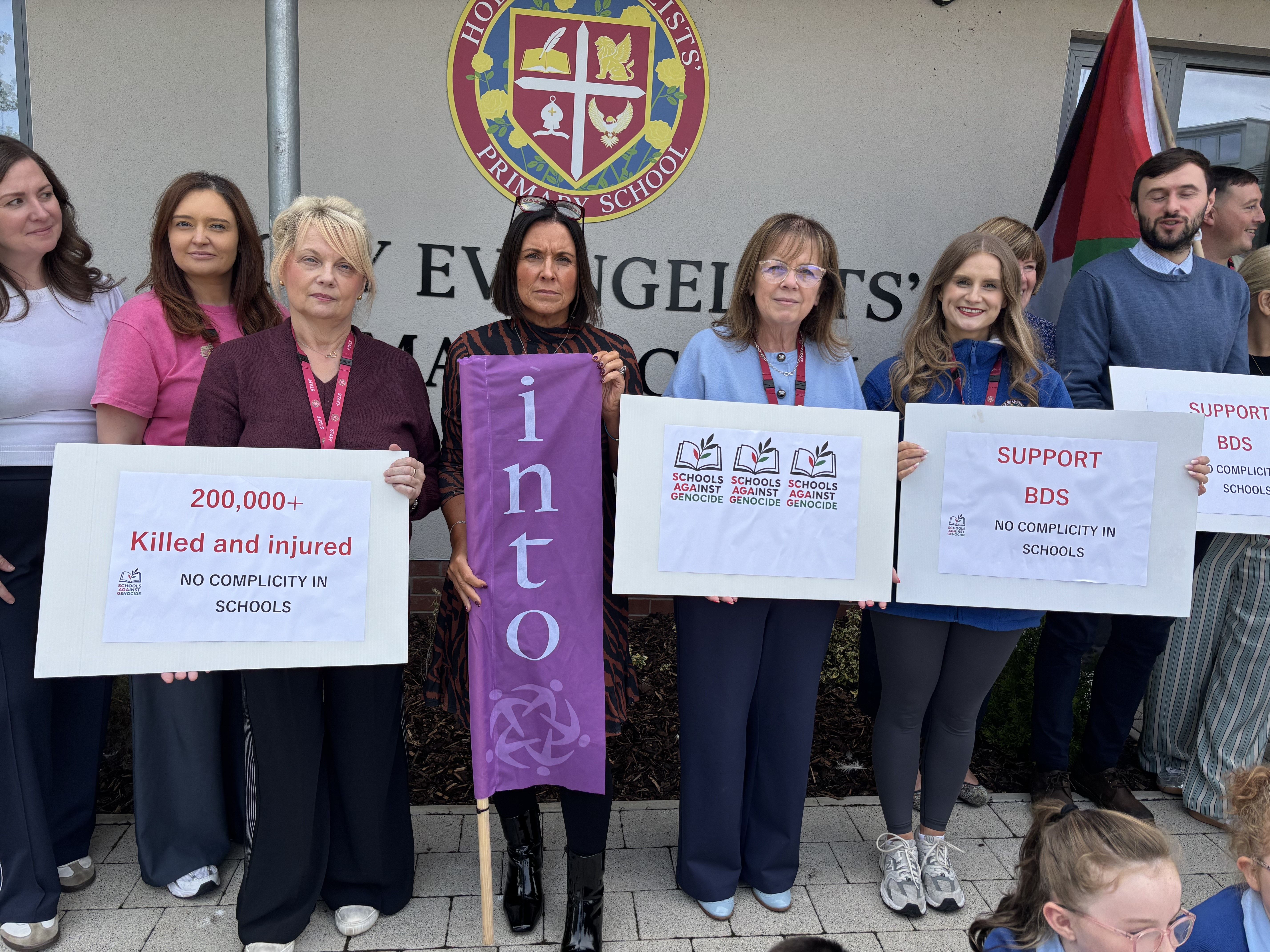 SOLIDARITY WITH PALESTINE: Holy Evangelists\' Primary School in Twinbrook was one of the school to take part