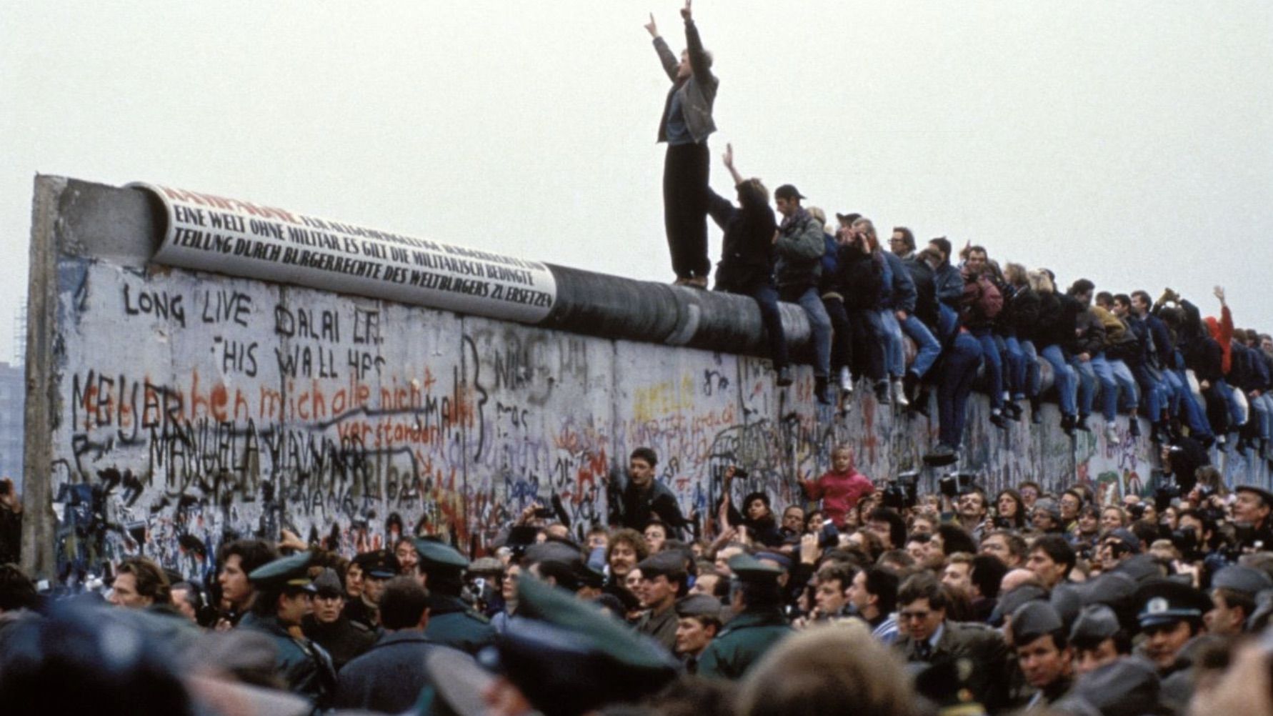 WALLS COME TUMBLING DOWN: Germany was reunited in the most chaotic and unexpected of ways, but that needn\'t be so in Ireland