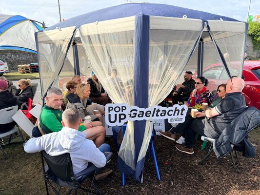 Ciorcal Comhrá agus Cruinniú Éigeandála Chonradh na Gaeilge ar Bhóthar Gharbhachaidh 