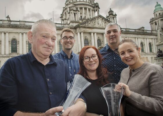 Ainmniúcháin á lorg do Ghradam na Gaeilge 2026 ag Gradaim na hAislinge