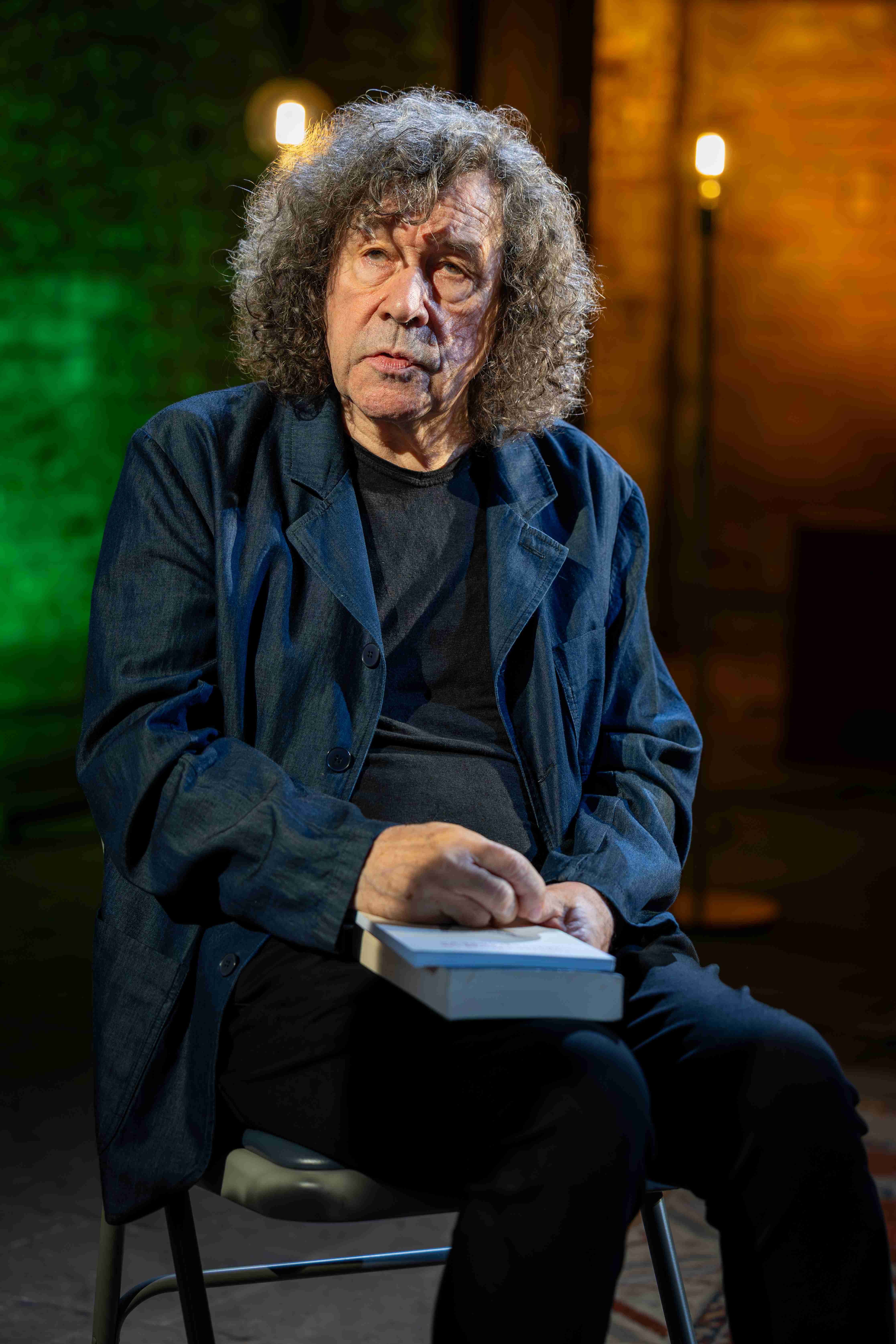 AISTEOIR: Beidh Stephen Rea le feiceáil sa tsraith Ceol 1798