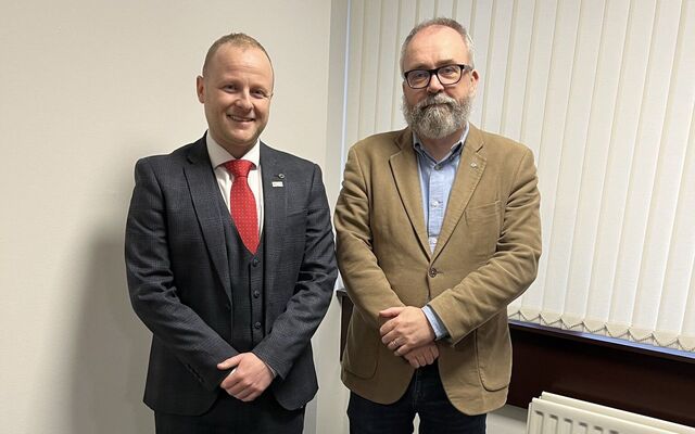 SQUINTER: Fair faa ye, Jamie