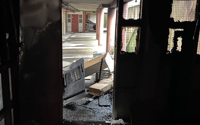 18 residents left homeless after Carrick Hill blaze 